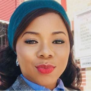 Meet your Posher, Akinleye